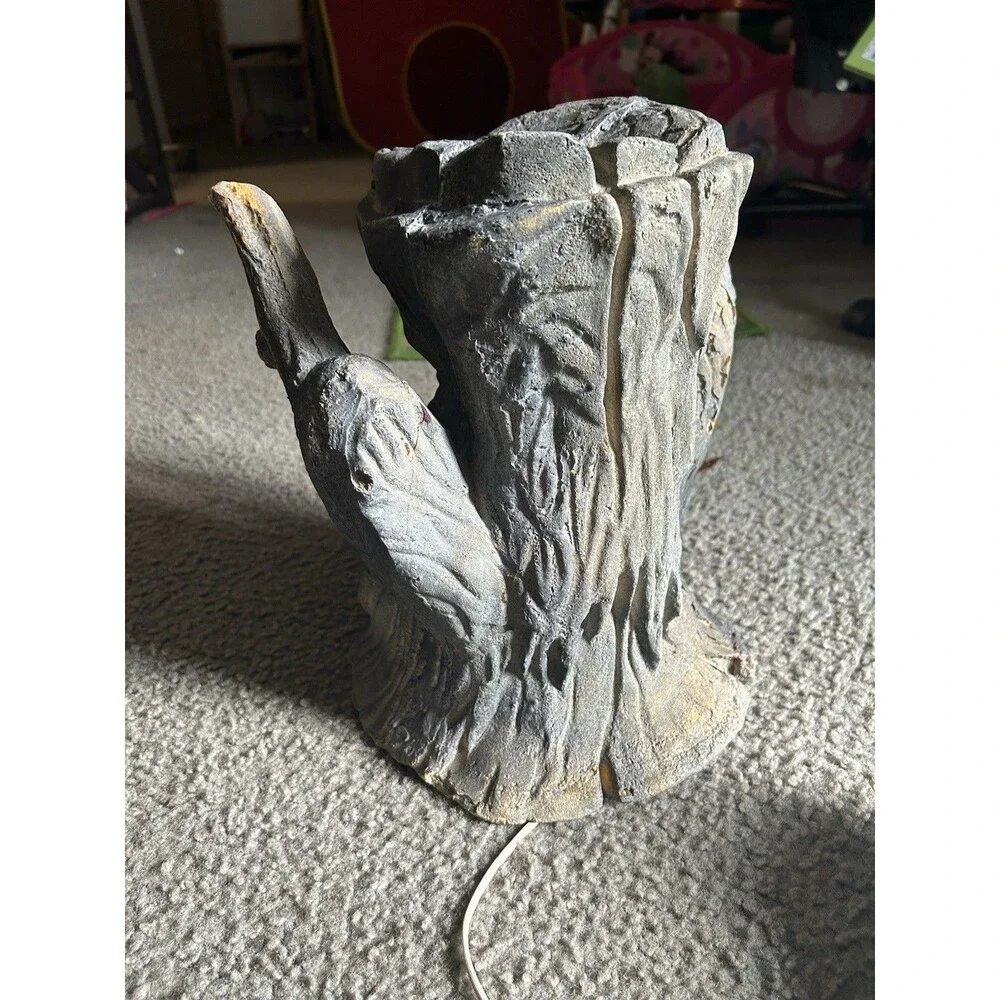 Rare Vintage Halloween Evil Ghost Tree Stump Trunk Lights Up Decoration 13